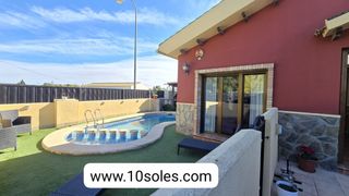 Chalet en Bigastro. Espectacular chalet en venta en bigastro centro