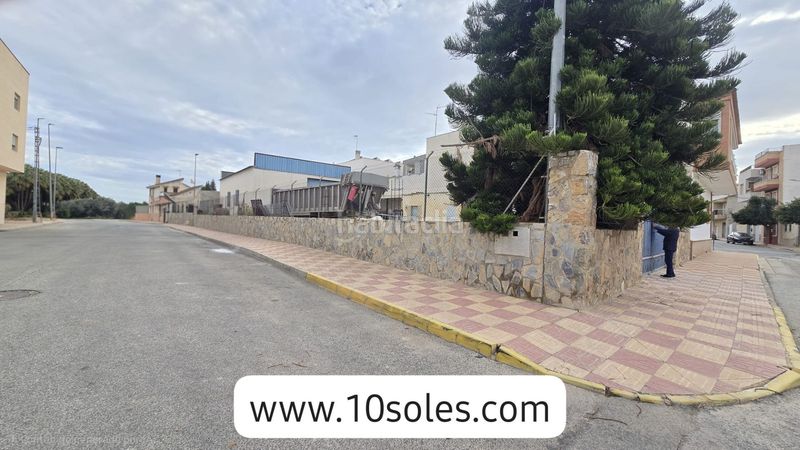 Foto 0c2a256a-fa01-44fd-892a-0558d4bbca87. Industrial building in Jacarilla