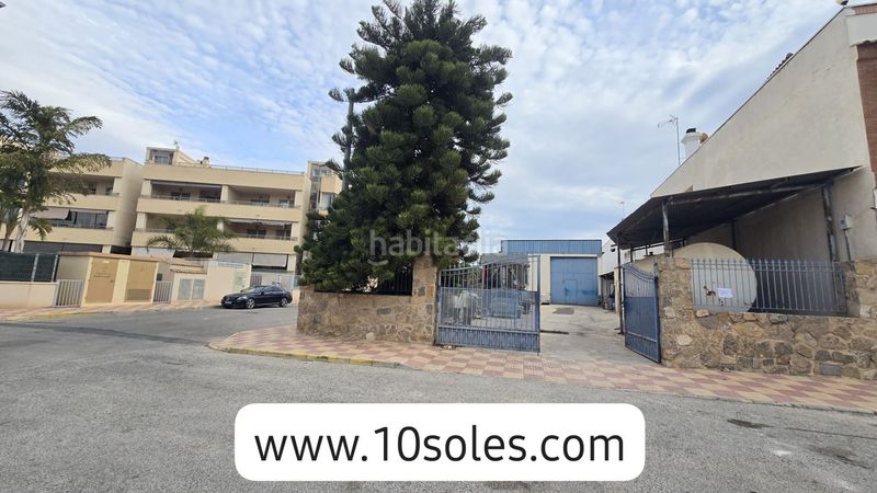 Foto 812bb840-fc5b-4579-a85a-496d534846ed. Industrial building in Jacarilla