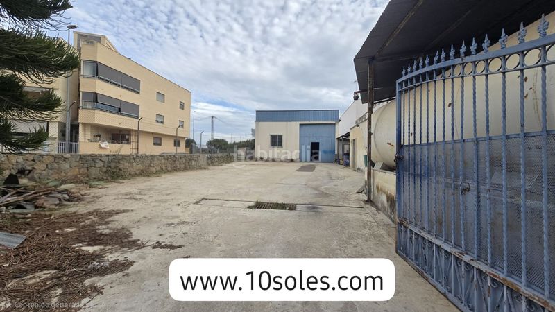 Foto 9975f9fb-ef42-45e7-b50b-6e0b934b80b5. Industrial building in Jacarilla