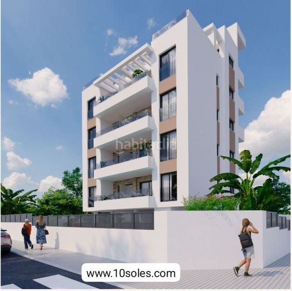 Foto f42aac96-5043-4b72-b616-5b3413eb1775. Apartament amb calefacció piscina a Antonio Machado Torrevieja