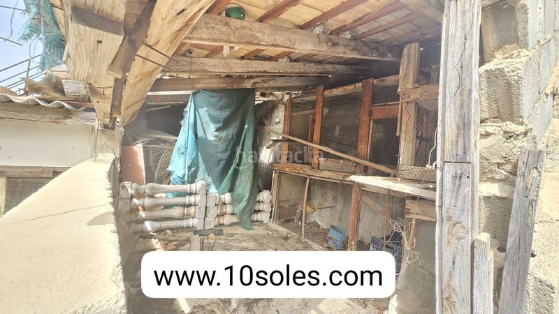 Foto 56bcc40e-beb5-4b8a-b02b-cff8efc2b7a1. Casa adossada a Bigastro