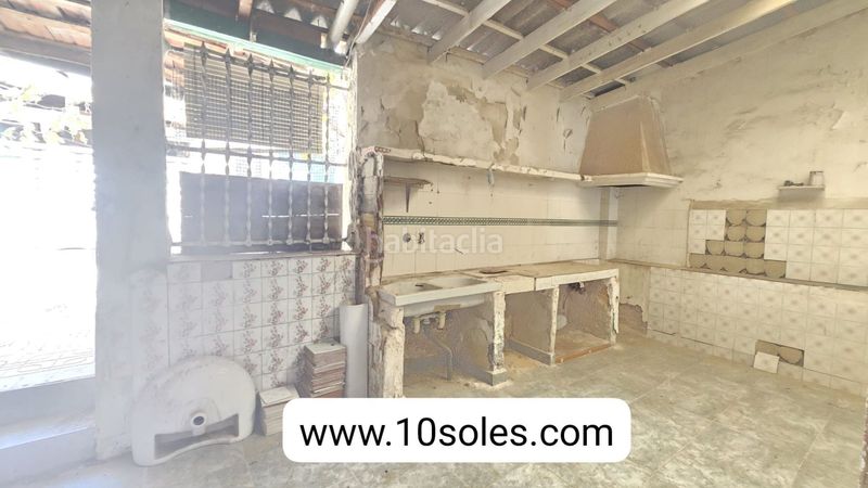 Foto f7450ce2-4caa-48c4-a2c7-636e3911f9d1. Casa adossada a Bigastro