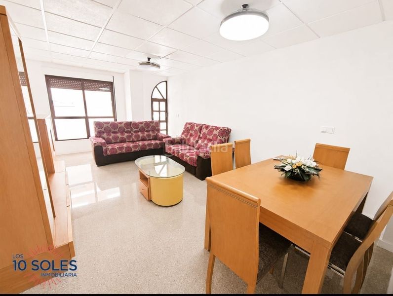 Foto 4a18638f-b7a9-40fc-bbc5-b9070970dd6c. Alquiler apartamento piso para docentes centro en Orihuela