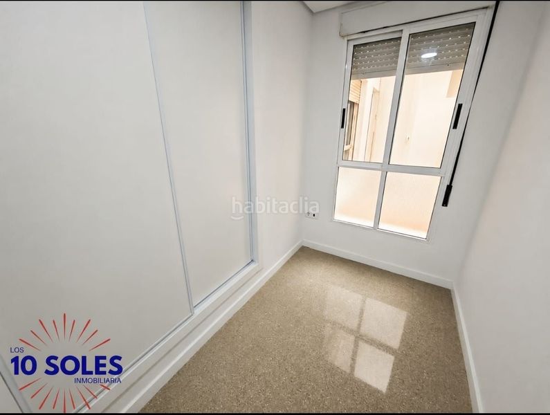 Foto 5901d00d-d760-42c1-a9a5-d2de0ab10563. Alquiler apartamento piso para docentes centro en Orihuela
