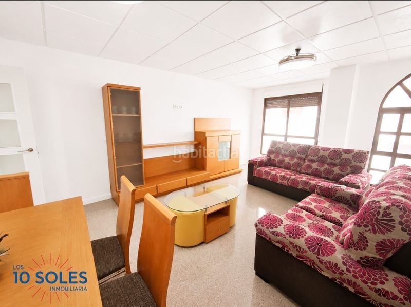 Foto d9245d42-b8ca-4ce9-b852-346b8ae192e0. Alquiler apartamento piso para docentes centro en Orihuela