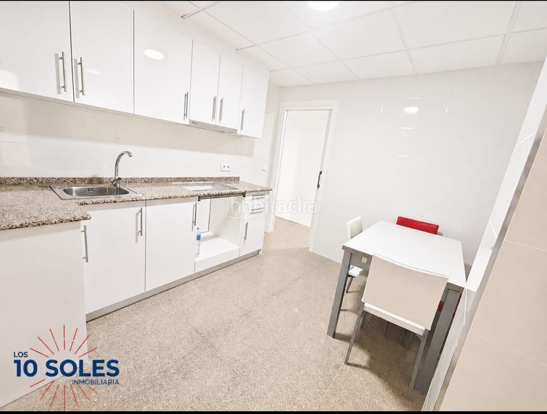 Foto f31d878d-038e-478e-95a9-a3772ecebaf5. Alquiler apartamento piso para docentes centro en Orihuela