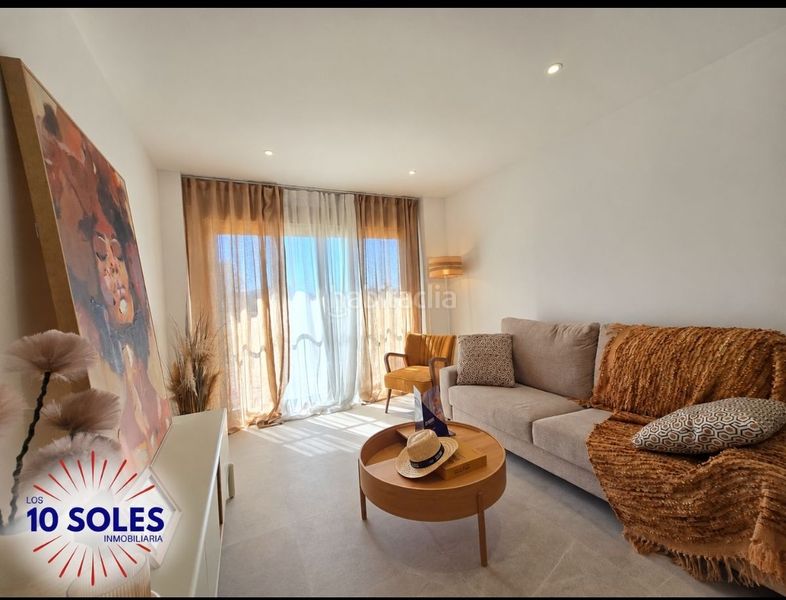 Foto c67ba20b-8507-42e6-af4a-c36e21257527. Apartament amb piscina a Jacarilla