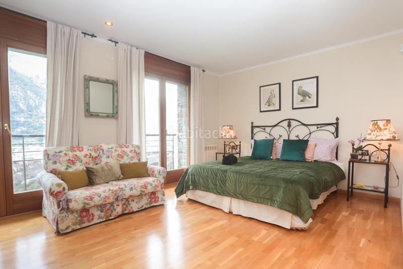 Foto d96f62aa-8644-4061-b6e8-ffb864d3c8ef. Casa amb aparcament a Les Escaldes Escaldes-Engordany