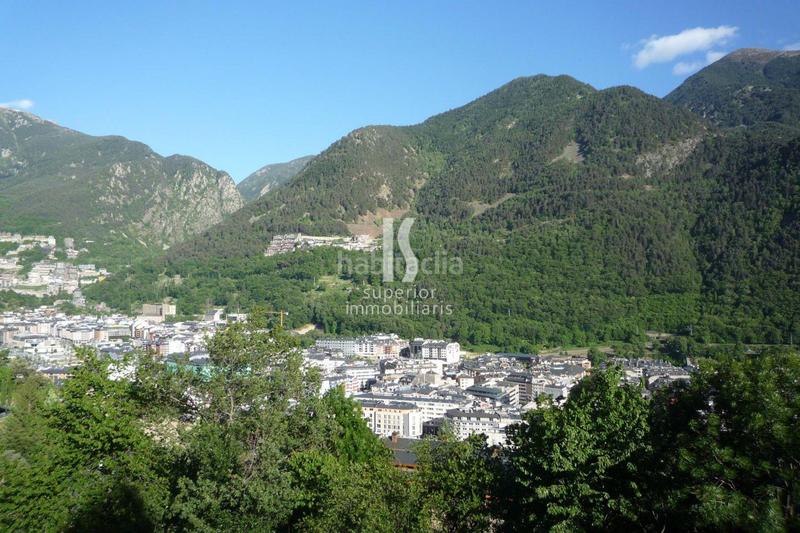 Foto 0045ea05-5294-4f1a-906f-d94b1a91b86f. Casa amb aparcament a Centro Andorra la Vella