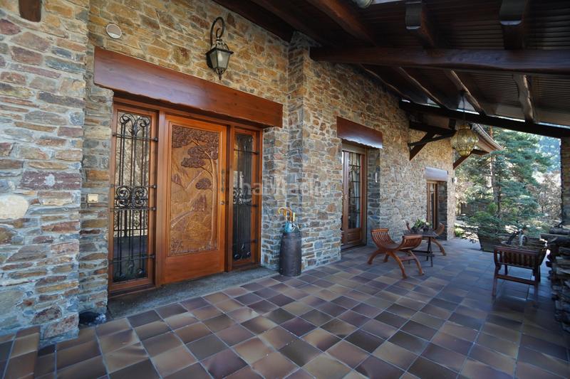 Foto 8eff6cdd-4989-4afa-9679-6029397301d8. Casa adossada amb aparcament a Les Escaldes Escaldes-Engordany