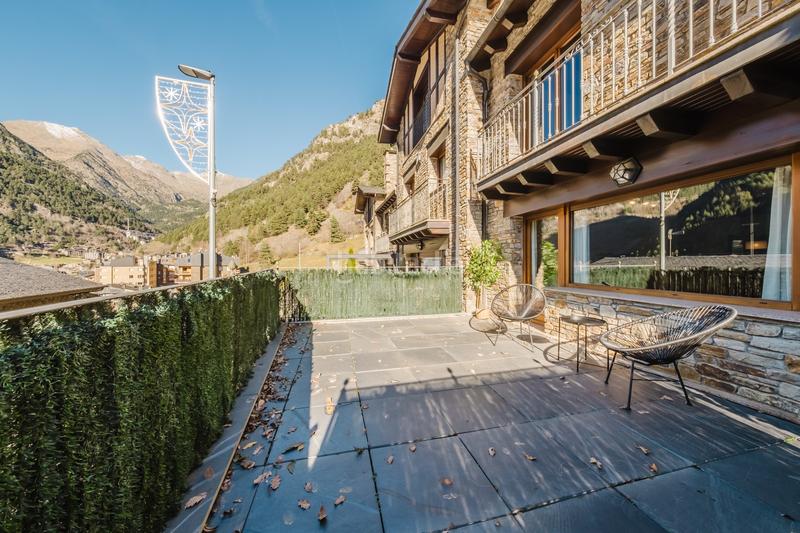 Foto 4f174b21-2fd7-40fe-b976-3ee53317955f. Casa adossada a Arinsal-Erts La Massana