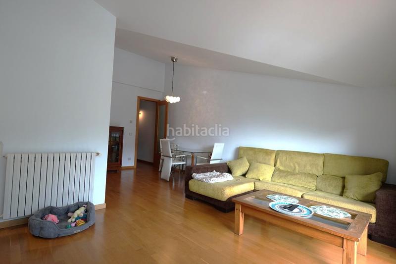 Foto 16b98fe9-c801-4dec-859a-b21d23fcccab. Dachwohnung mit parking in Vila Encamp