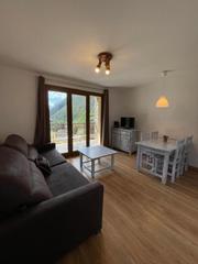 Edificio en Arinsal-Erts