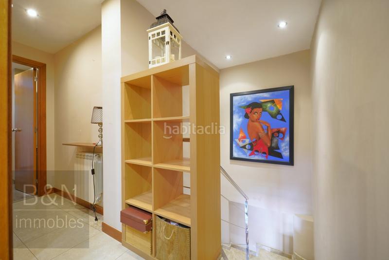 Foto 1f3de442-d863-493f-a53a-74ccf0b54939. Dúplex impresionante dúplex de 4 dormitorios con 3 salidas al exterior espaciosidad y luz natural en cada rincón en Terrassa