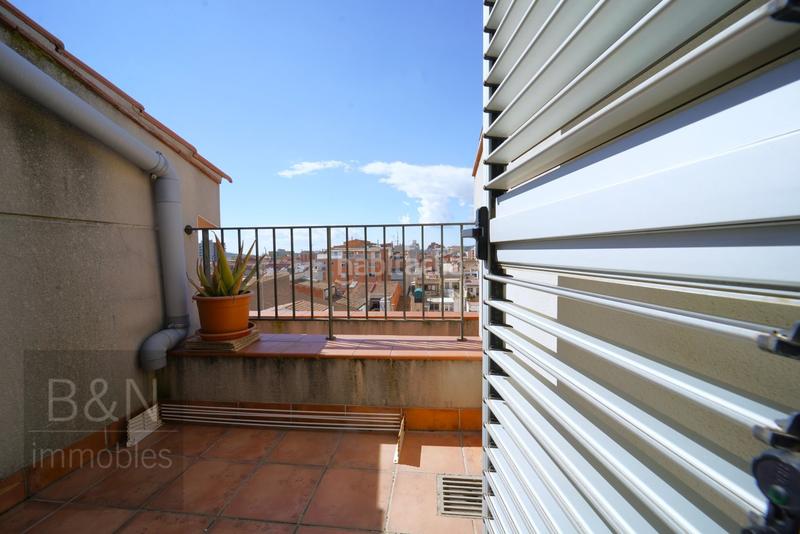 Foto 94393cbc-391a-4f2e-ae56-ceb9271e92b1. Dúplex impresionante dúplex de 4 dormitorios con 3 salidas al exterior espaciosidad y luz natural en cada rincón en Terrassa