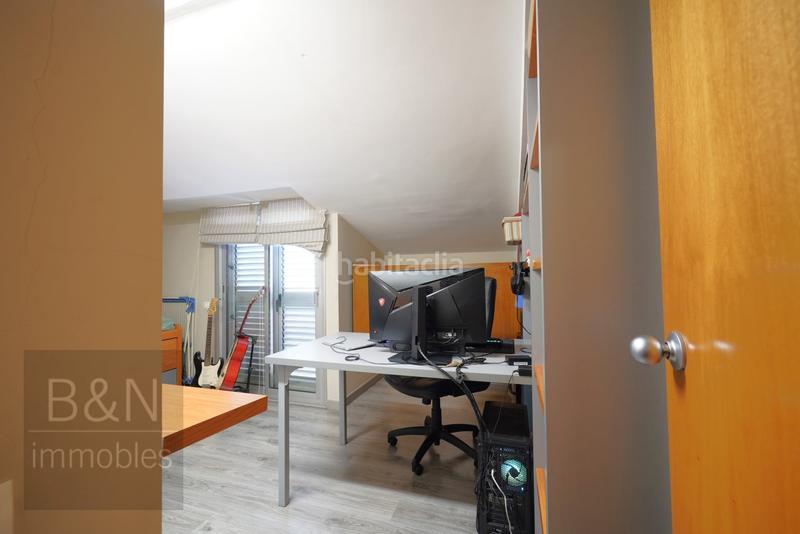 Foto a0664816-6ce1-4ee7-98a2-992e204f039f. Dúplex impresionante dúplex de 4 dormitorios con 3 salidas al exterior espaciosidad y luz natural en cada rincón en Terrassa