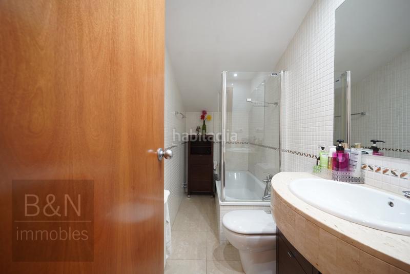 Foto e6393db5-819d-49bd-a743-d27f6e188c56. Dúplex impresionante dúplex de 4 dormitorios con 3 salidas al exterior espaciosidad y luz natural en cada rincón en Terrassa