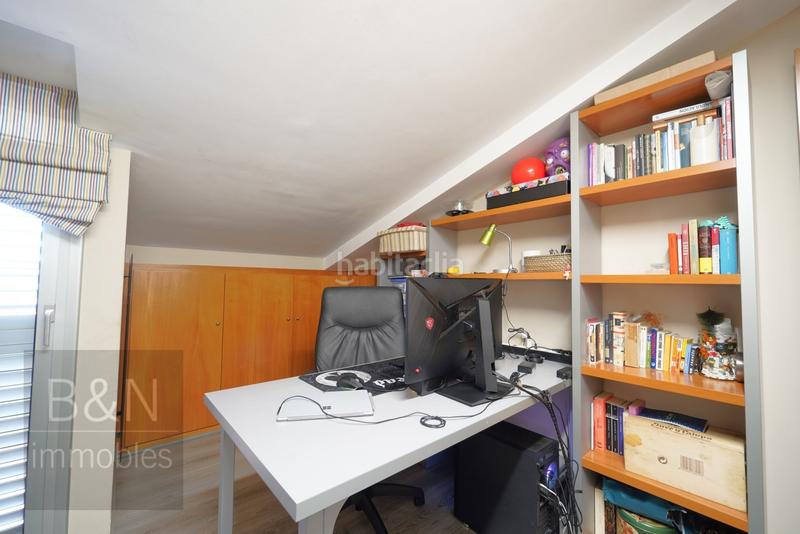 Foto fcd87345-e998-41e5-b822-20193829b188. Dúplex impresionante dúplex de 4 dormitorios con 3 salidas al exterior espaciosidad y luz natural en cada rincón en Terrassa