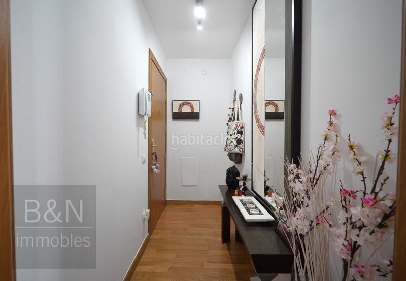 Foto 14892cf3-1255-4ad2-8f86-88ee9d59f3a9. Piso te vas a enamorar de su carácter! amplio, luminoso, con zona comunitaria y plaza de párquing con trastero en Terrassa