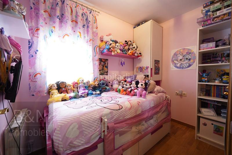Foto 2621bd45-1992-4cac-ba47-9282ce465073. Piso te vas a enamorar de su carácter! amplio, luminoso, con zona comunitaria y plaza de párquing con trastero en Terrassa