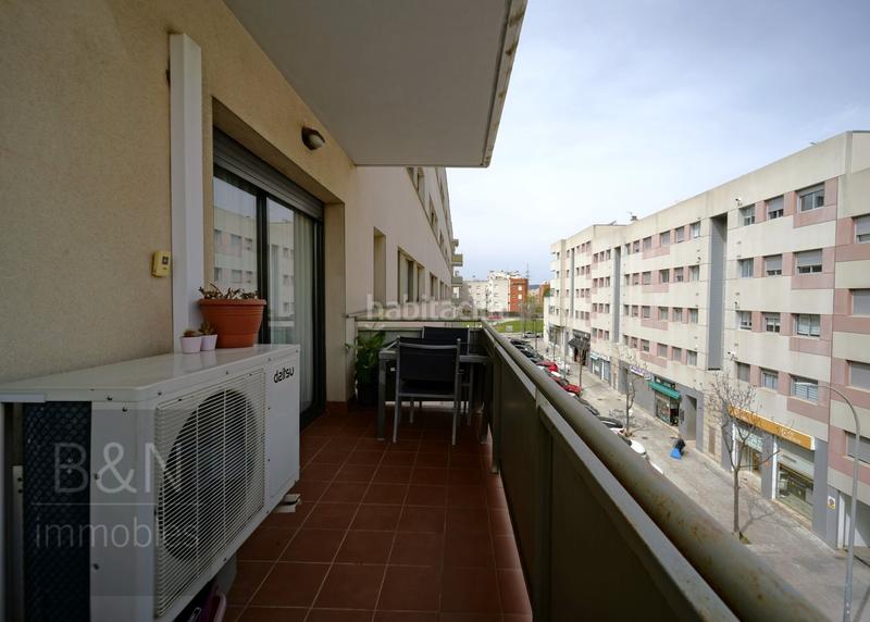 Foto 33c1ef59-467c-4572-ae4d-86a030c10918. Piso te vas a enamorar de su carácter! amplio, luminoso, con zona comunitaria y plaza de párquing con trastero en Terrassa