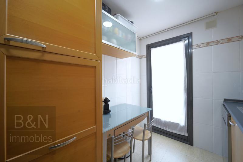 Foto 4611d2a7-a933-4c83-ac83-7959bb0c226a. Piso te vas a enamorar de su carácter! amplio, luminoso, con zona comunitaria y plaza de párquing con trastero en Terrassa
