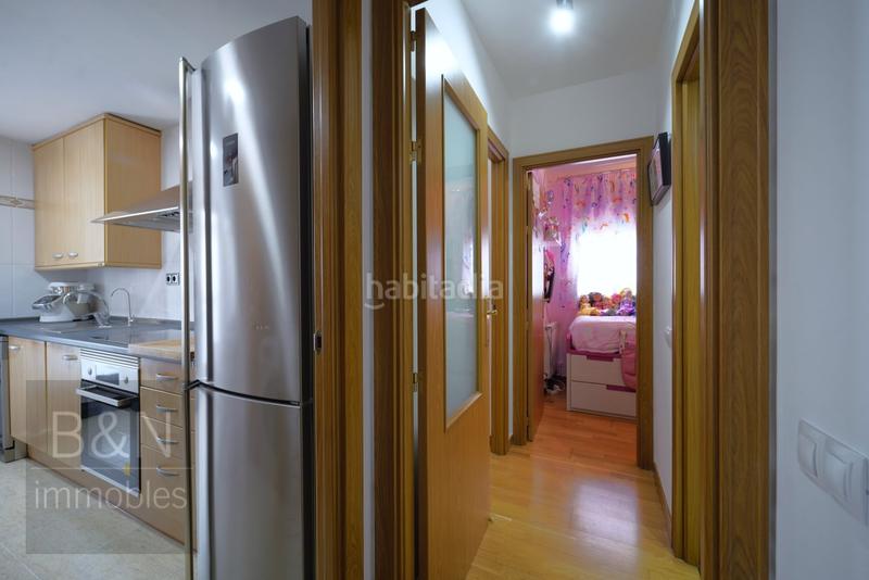 Foto 7188650b-cf05-4eeb-88f8-daa3ec5c5bec. Piso te vas a enamorar de su carácter! amplio, luminoso, con zona comunitaria y plaza de párquing con trastero en Terrassa