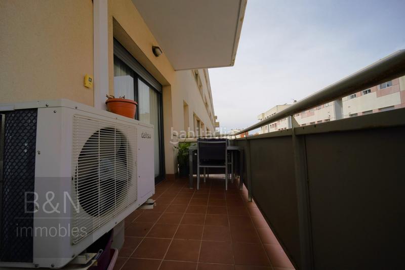 Foto 7e6056d3-86ba-461d-a042-405f2b9e8afe. Piso te vas a enamorar de su carácter! amplio, luminoso, con zona comunitaria y plaza de párquing con trastero en Terrassa