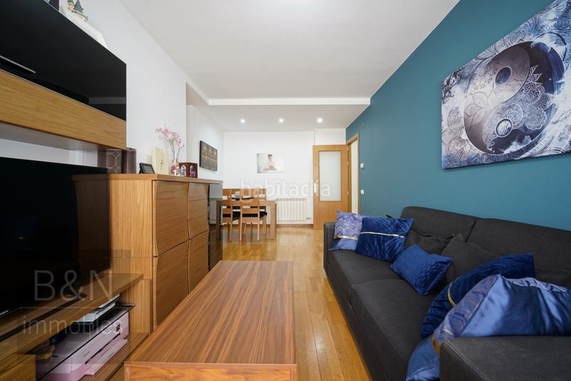 Foto ac88f9a3-b250-4cb4-aec7-98f694fbc305. Piso te vas a enamorar de su carácter! amplio, luminoso, con zona comunitaria y plaza de párquing con trastero en Terrassa