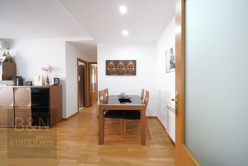 Foto d61336d9-2d5a-4e6b-aaee-9bb4fc7c8b0b. Piso te vas a enamorar de su carácter! amplio, luminoso, con zona comunitaria y plaza de párquing con trastero en Terrassa