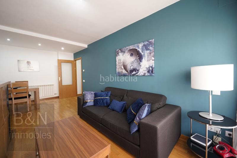 Foto e698665d-9437-4c0a-aabc-c58d0ed5cfc8. Piso te vas a enamorar de su carácter! amplio, luminoso, con zona comunitaria y plaza de párquing con trastero en Terrassa