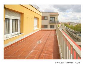 Attique à Can Boada. Un lienzo en blanco para reformar con terraza y vistas espectacu