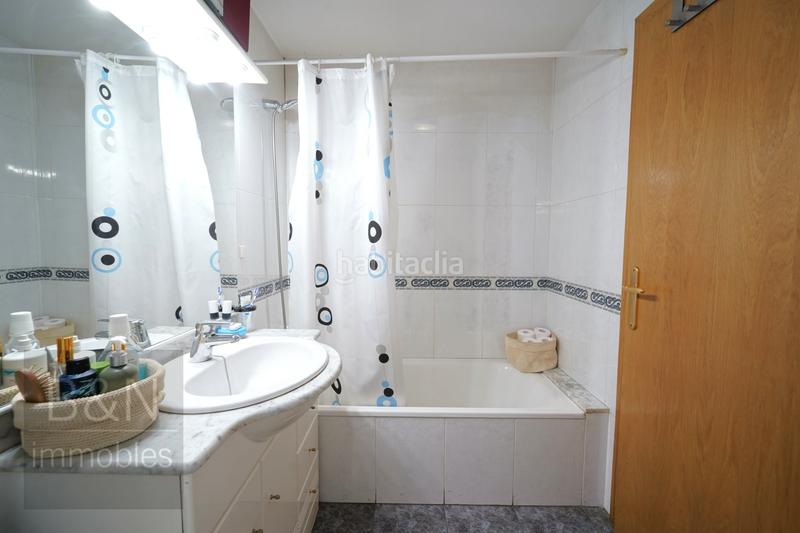 Foto a25ecc20-1ba5-4661-a3ab-1ef0e5f25f41. Dúplex un hogar con espacios amplios, una espectacular terraza, balcón y tres dormitorios en Terrassa