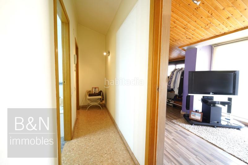 Foto df4cc339-aa2c-4e6d-9241-3bf1c5145685. Dúplex un hogar con espacios amplios, una espectacular terraza, balcón y tres dormitorios en Terrassa