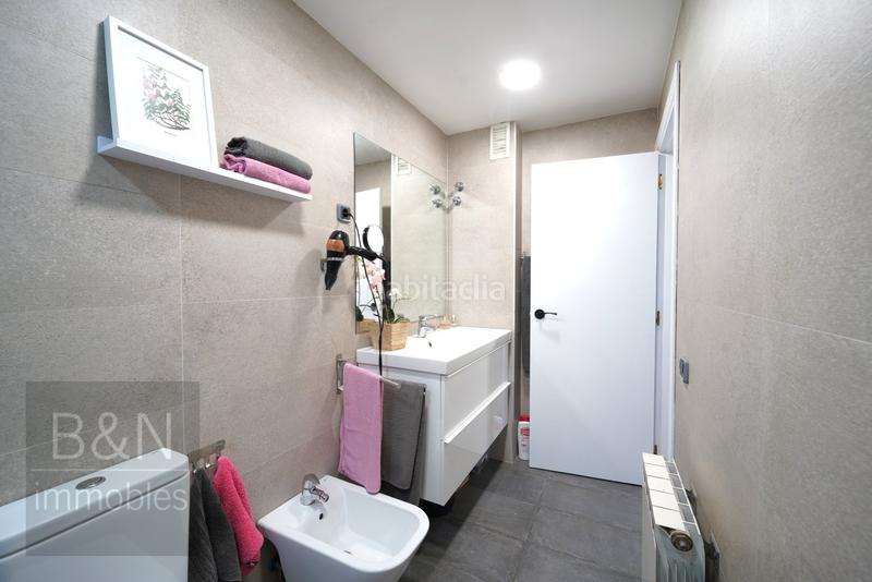 Foto 0af9f54b-8324-49ed-b2cb-c38ca50a7ea6. Dúplex  en exclusiva que enamora terraza de ensueño, balcón, estudio, 4 dormitorios, 3 baños, plaza de parking y trastero en Terrassa