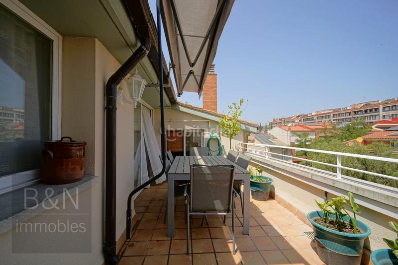 Foto c0ccfc16-c05c-460f-a6b1-1f0c796c5150. Dúplex  en exclusiva que enamora terraza de ensueño, balcón, estudio, 4 dormitorios, 3 baños, plaza de parking y trastero en Terrassa