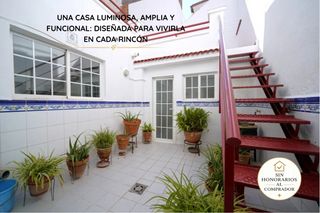 Pis a Ca n'Anglada. Una planta baja exclusiva, sin complicaciones, con espacios exte