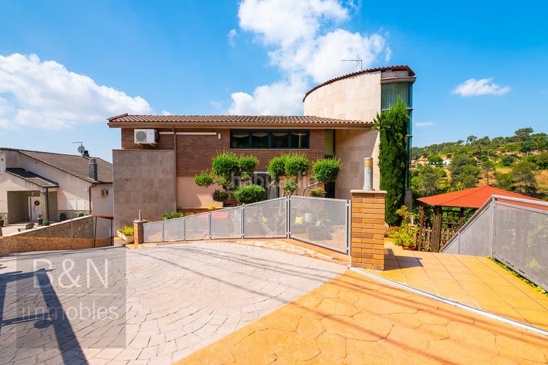 Foto bd7ac609-7a67-42fa-ac8a-b2fd1f1aed09. Casa con riscaldamento parcheggio piscina in Castellnou-Can Mir-Can Solà Rubí