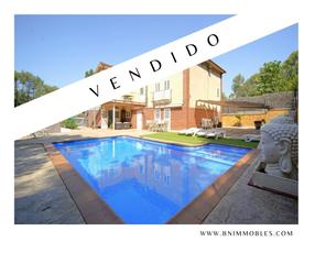Maison à Vacarisses. Espacios con alma, luz natural y entorno verde para disfrutar