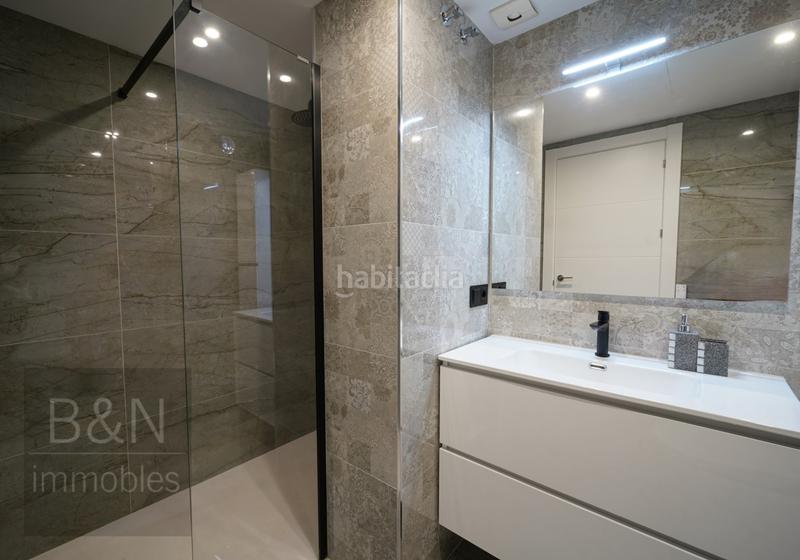 Foto 5e2ab5ba-65de-4909-8bb5-eb44e53d8018. Dúplex un hogar para quienes buscan algo más que metros cuadrados. una vivienda con carácter, con alma y con una estética que marca en Esparreguera