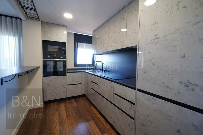 Foto b7a4c321-7136-47b1-95e5-1f0c89967d3f. Dúplex un hogar para quienes buscan algo más que metros cuadrados. una vivienda con carácter, con alma y con una estética que marca en Esparreguera
