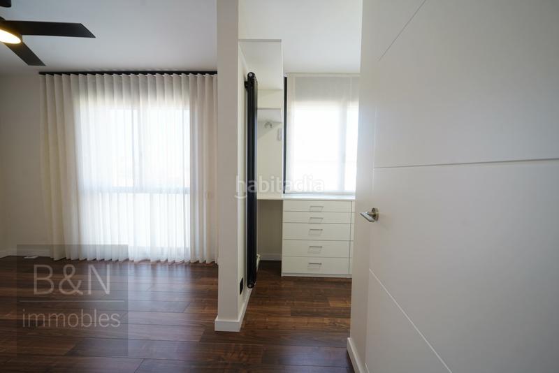 Foto ebde3440-c658-4cf3-8fb3-c1b2ecbb1aea. Dúplex un hogar para quienes buscan algo más que metros cuadrados. una vivienda con carácter, con alma y con una estética que marca en Esparreguera