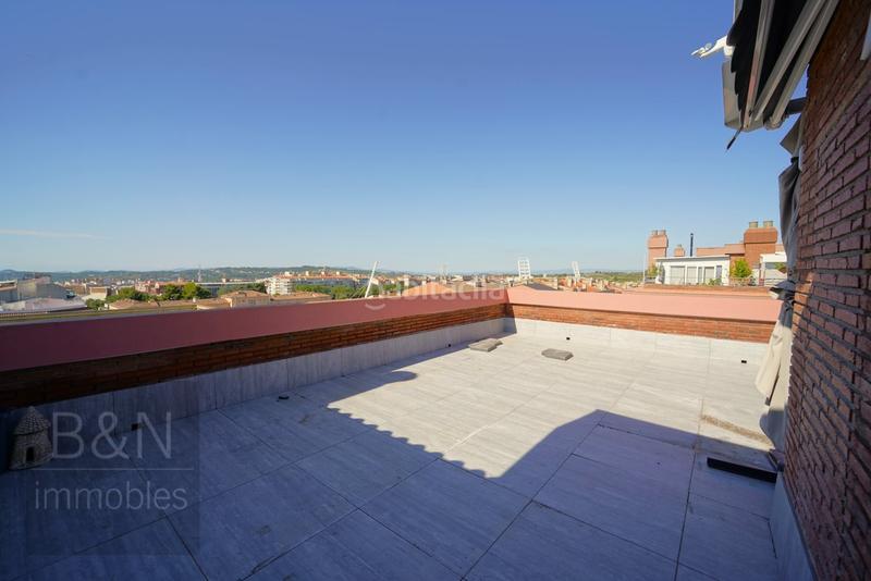 Foto f4cbad51-b70f-46dd-bce0-bb39646c9e58. Dúplex un hogar para quienes buscan algo más que metros cuadrados. una vivienda con carácter, con alma y con una estética que marca en Esparreguera