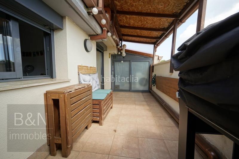 Foto 4510e43a-ad2e-4174-ba2d-a8ebb34bc8f9. Dúplex  en exclusiva con terraza privada y plaza de garaje un hogar para vivirlo en Terrassa