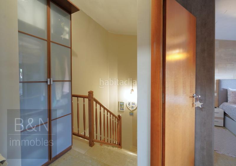 Foto 498a0e1d-204d-4ff4-84fc-cc8d3c277aaf. Dúplex  en exclusiva con terraza privada y plaza de garaje un hogar para vivirlo en Terrassa