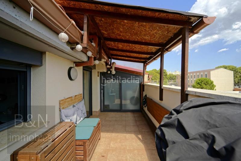 Foto da324cd1-2b05-4975-9cac-0776065b94e8. Dúplex  en exclusiva con terraza privada y plaza de garaje un hogar para vivirlo en Terrassa