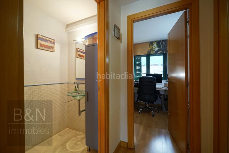 Foto 9b19a0f4-3ea9-4b9d-b0cc-a6874c687fcb. Casa más que una propiedad, tu nuevo hogar en Ca n´Oriol Rubí
