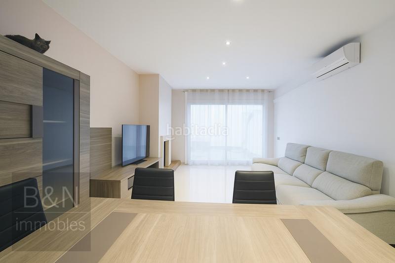 Foto 7ed7aaa2-e4df-42ab-a01d-f24e15a56cfd. Haus mit heizung parking in Segle XX Terrassa