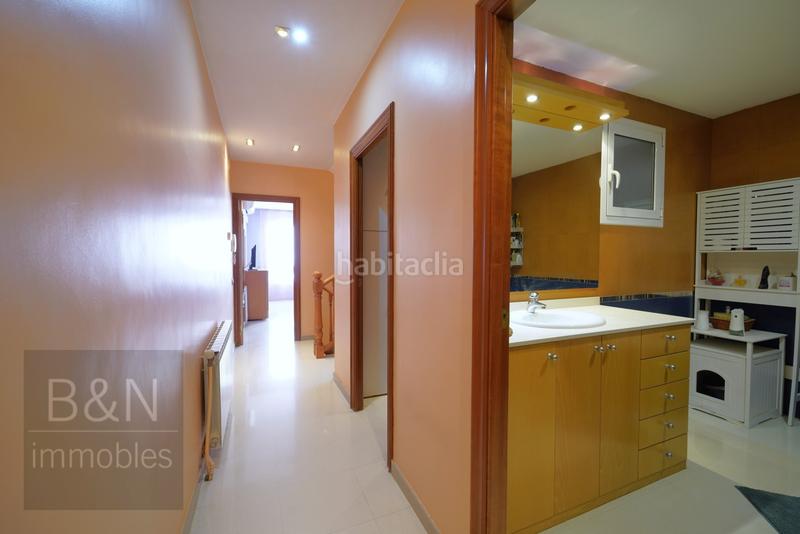 Foto 9b706a56-f013-48bd-99a5-9188c475d415. Haus mit heizung parking in Segle XX Terrassa